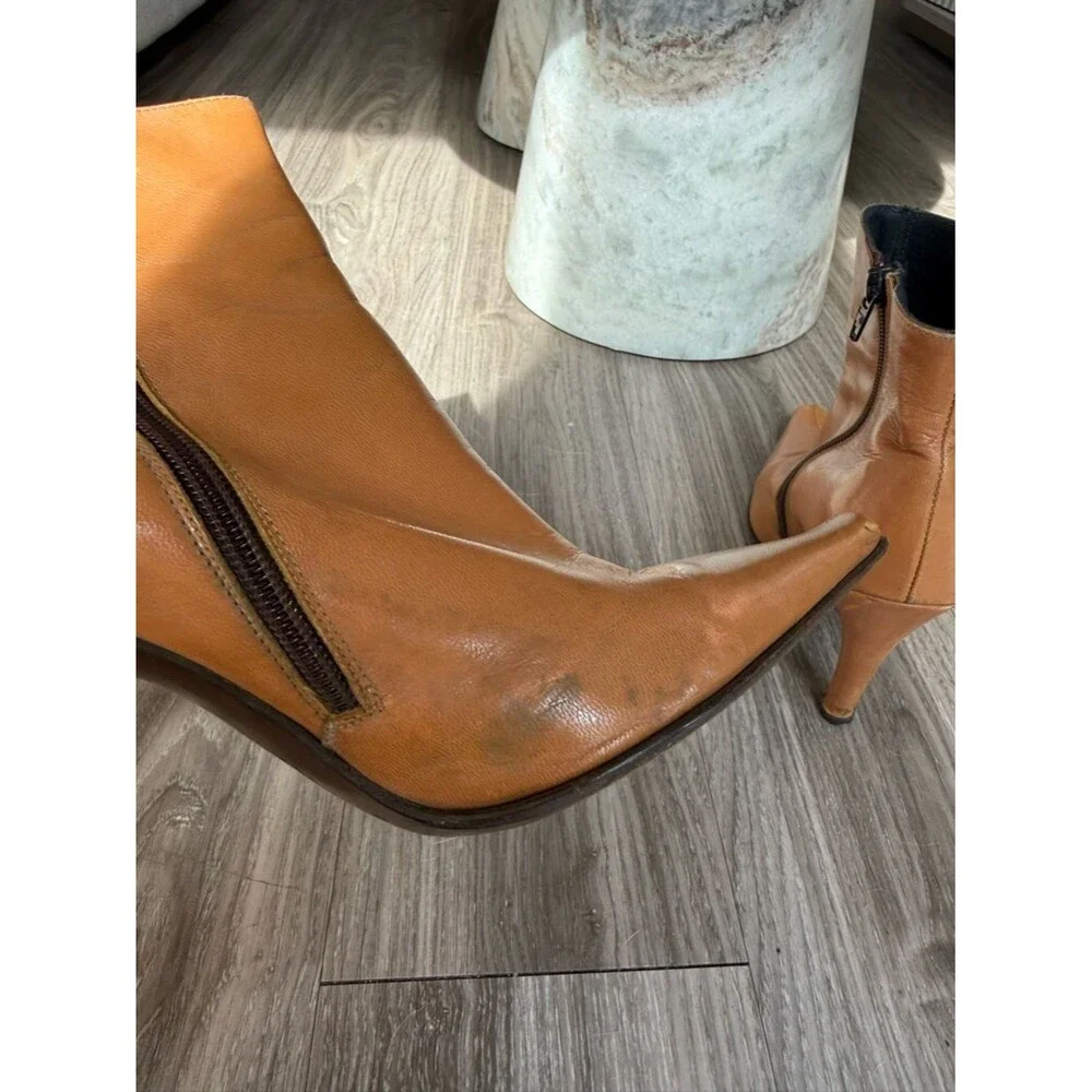 Charles David Vintage Brown Leather Pointed Toe Ankle Boots Heels 7.5 booties